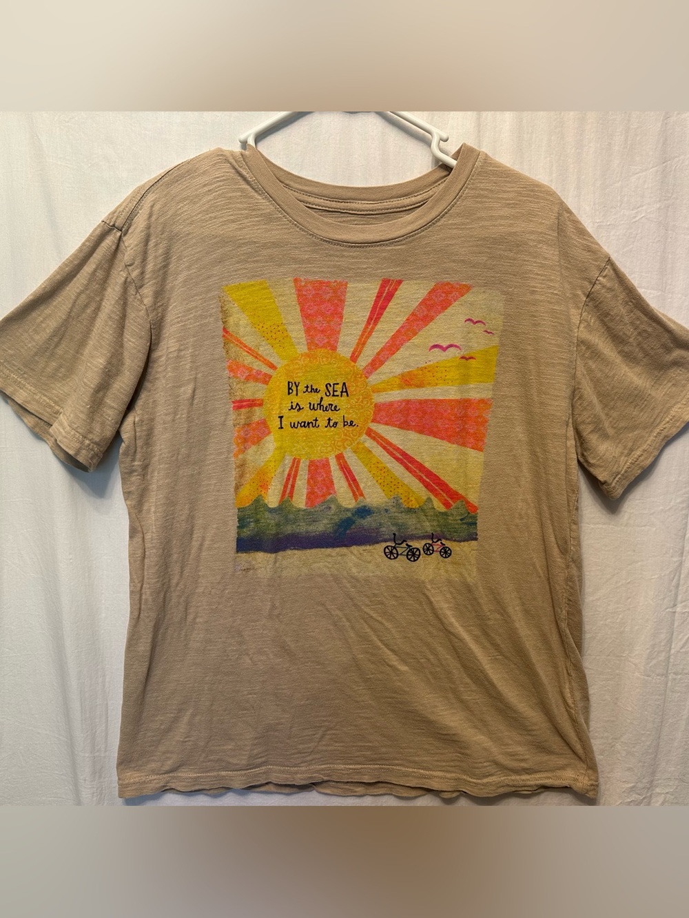 Natural Life By The Sea Graphic Tee Women’s Medium Boho Coastal Beach T Shirt